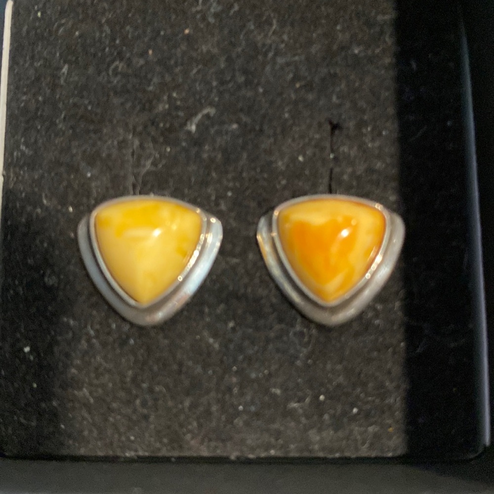 Amber earrings